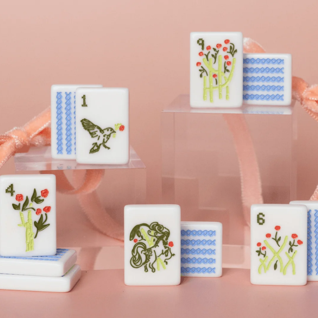 Mini Miss Darling: Travel Mahjong Bundle