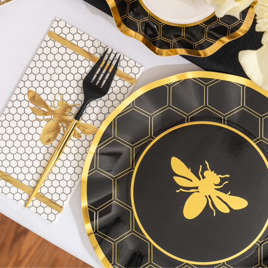 Wavy Dinner Plate Honeybee