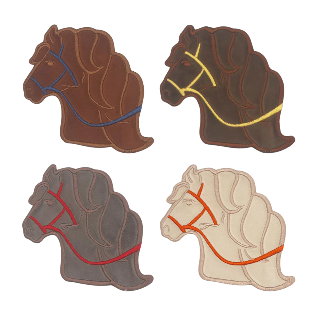 Cocteleras de Caballo en Tercipelo Bordado. Set  de 4