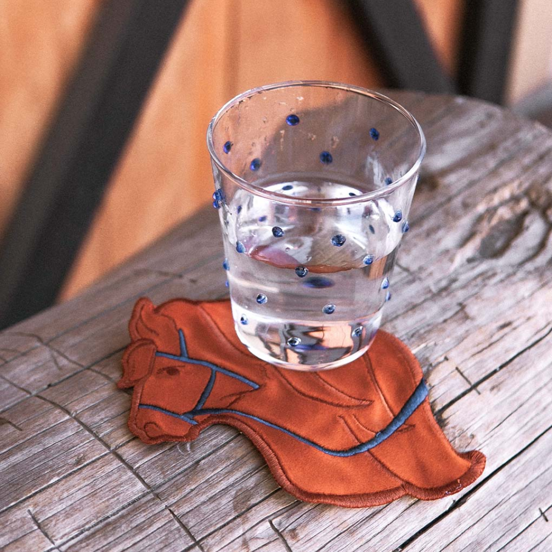 Cocteleras de Caballo en Tercipelo Bordado. Set  de 4