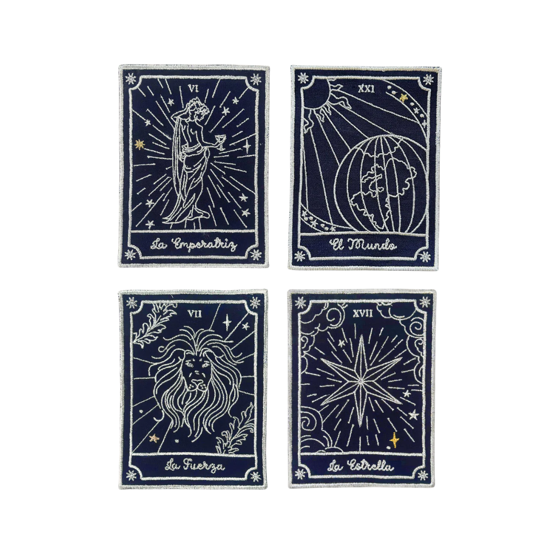 Cocteleras Talisman en Lino con Bordado Plateado. Set de 4